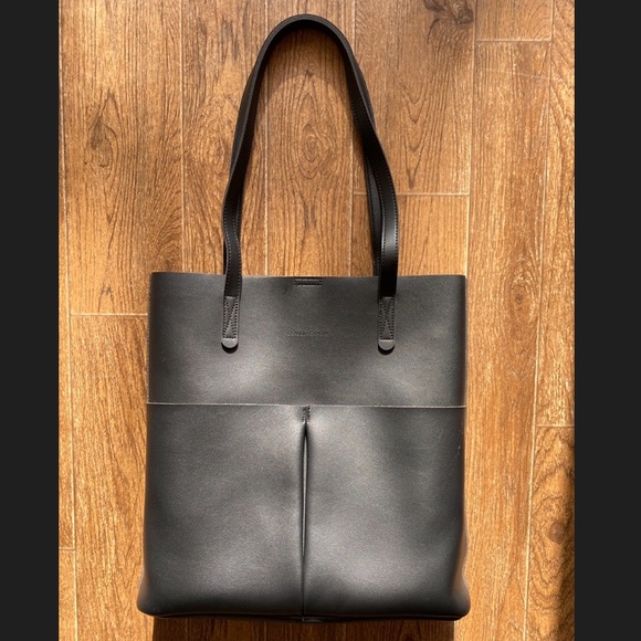 Claudia Canova Handbags - Large black faux leather tote bag